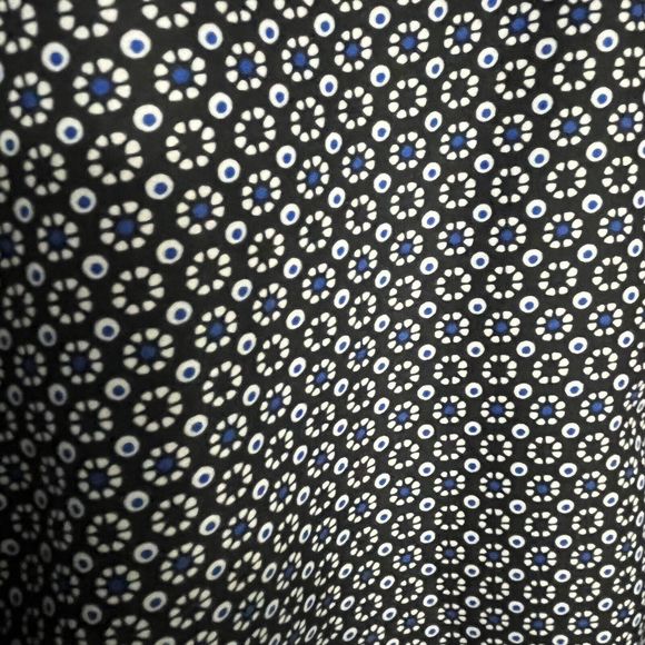 Short Sleeve Button Mens Shirt Silky Silver Stone Cool Design Large New W/O Tags - Picture 3 of 8